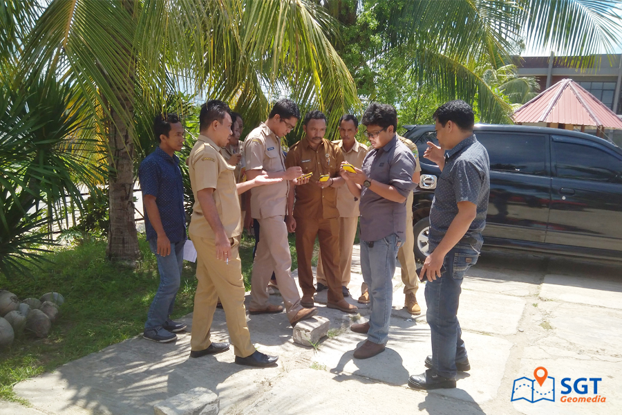 Pelatihan Sistim Informasi Geografis SIG Kegiatan Survey dan Pemetaan di Labuan Bajo