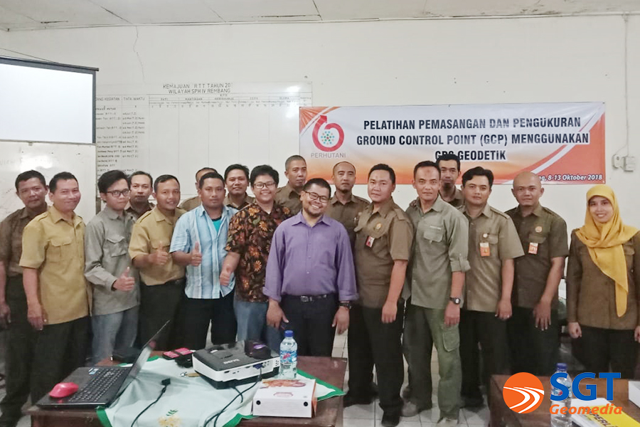 Pelatihan Pemasangan dan Pengamatan GPS Geodetik Pada Ground Control Point GCP UAV